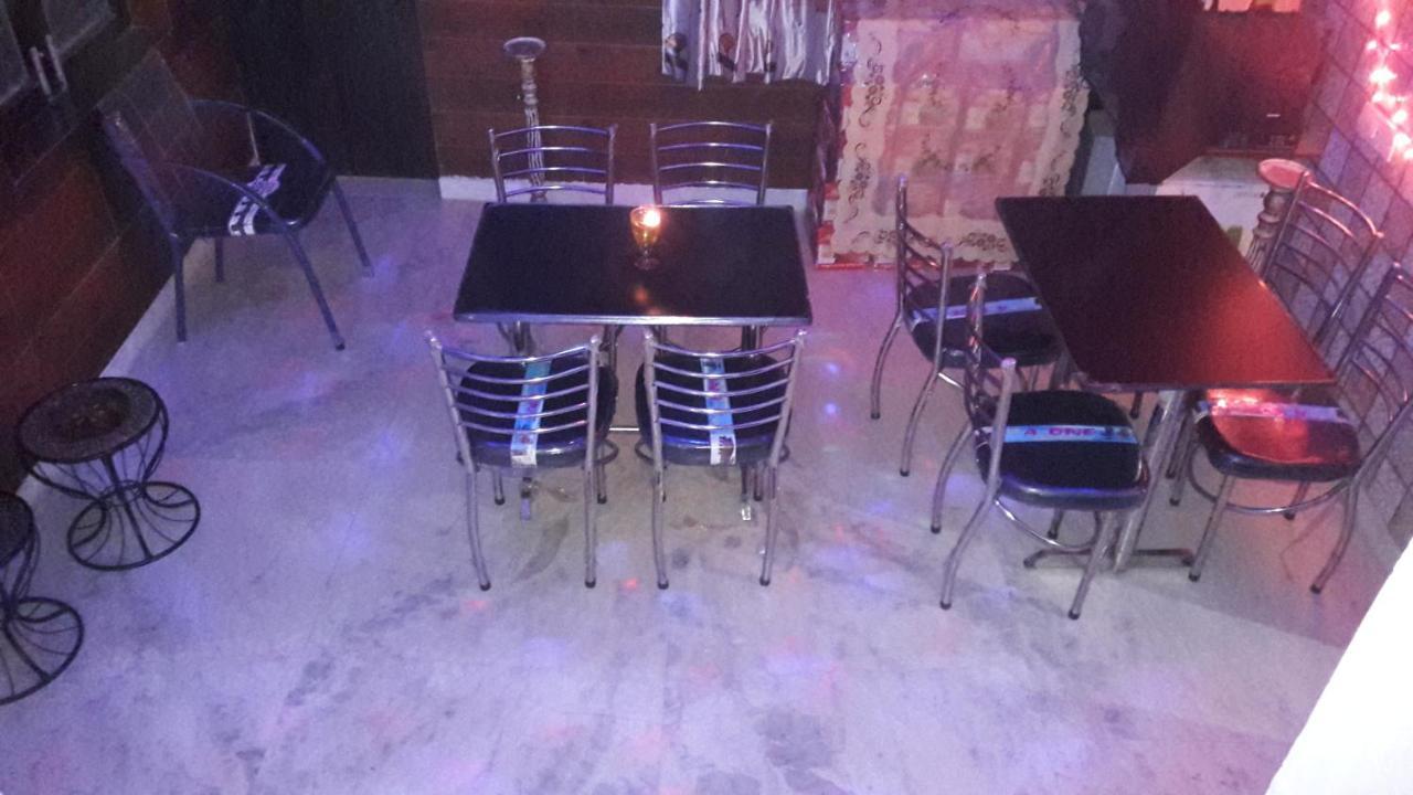 Basil Inn Home Stay Walking Distance From Taj Mahal Agra Agra  Exterior photo