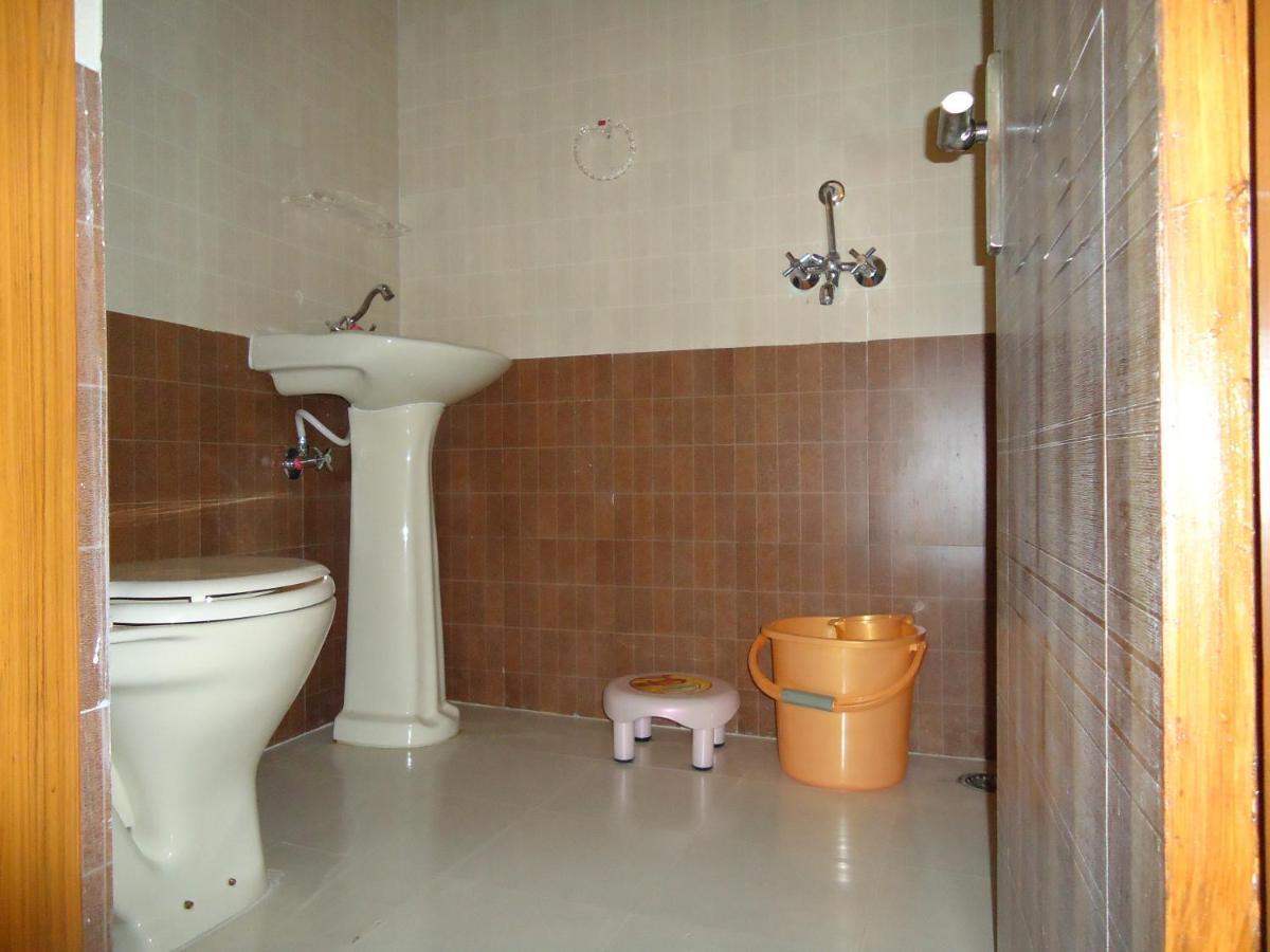 Basil Inn Home Stay Walking Distance From Taj Mahal Agra Agra  Exterior photo