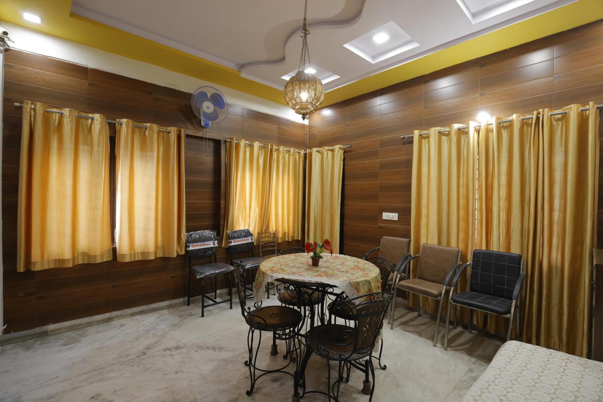 Basil Inn Home Stay Walking Distance From Taj Mahal Agra Agra  Exterior photo